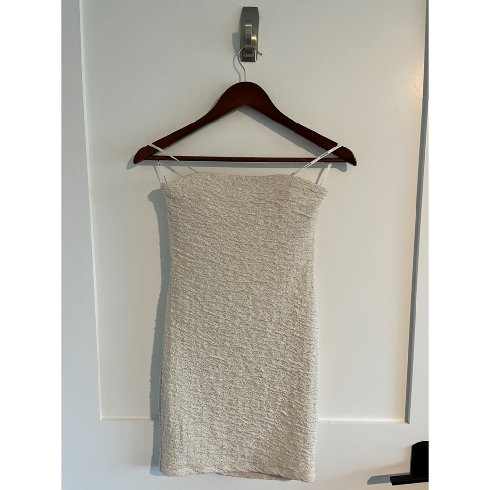 White fitted dress
